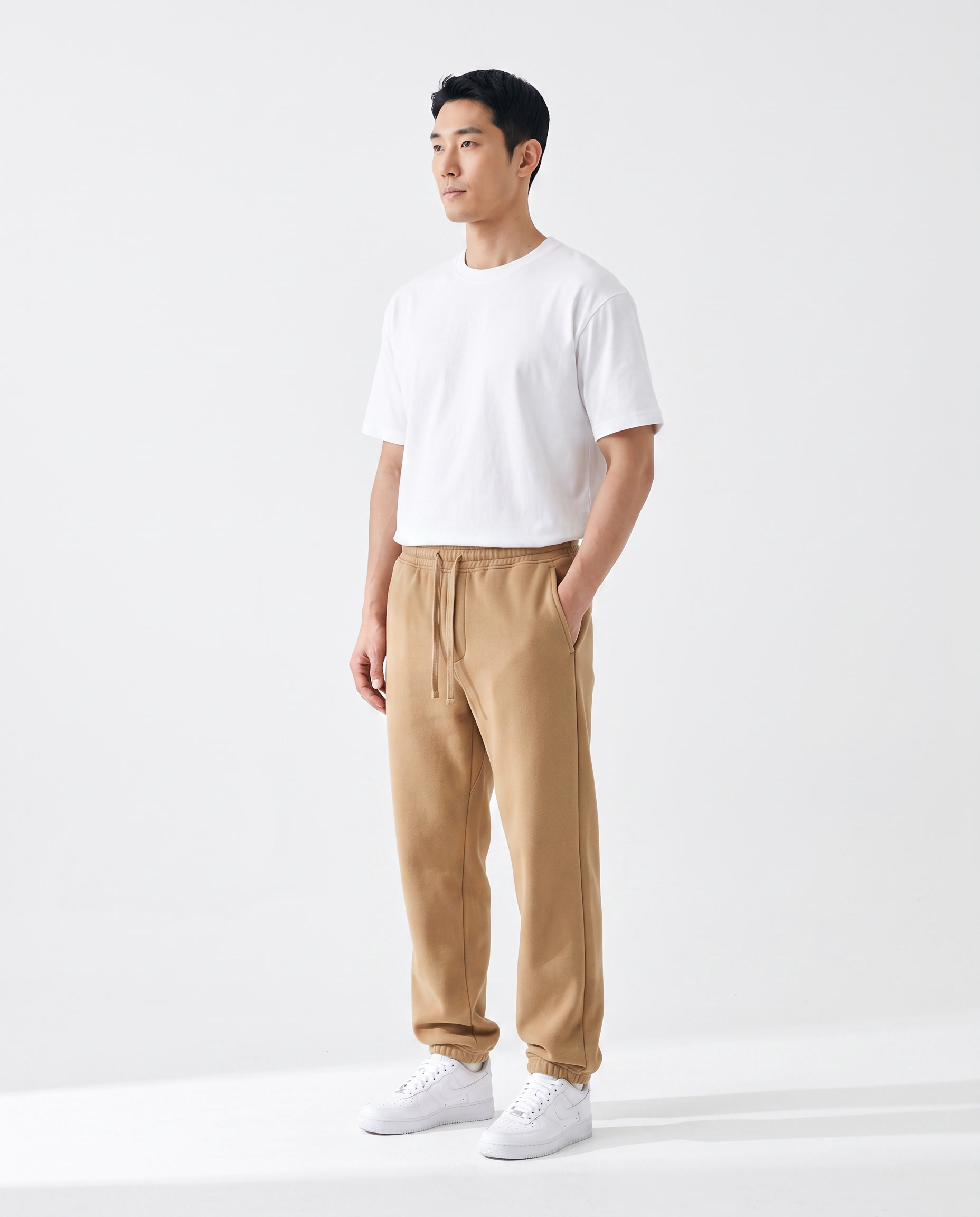 The Heavy Sweatpant in camel, side view