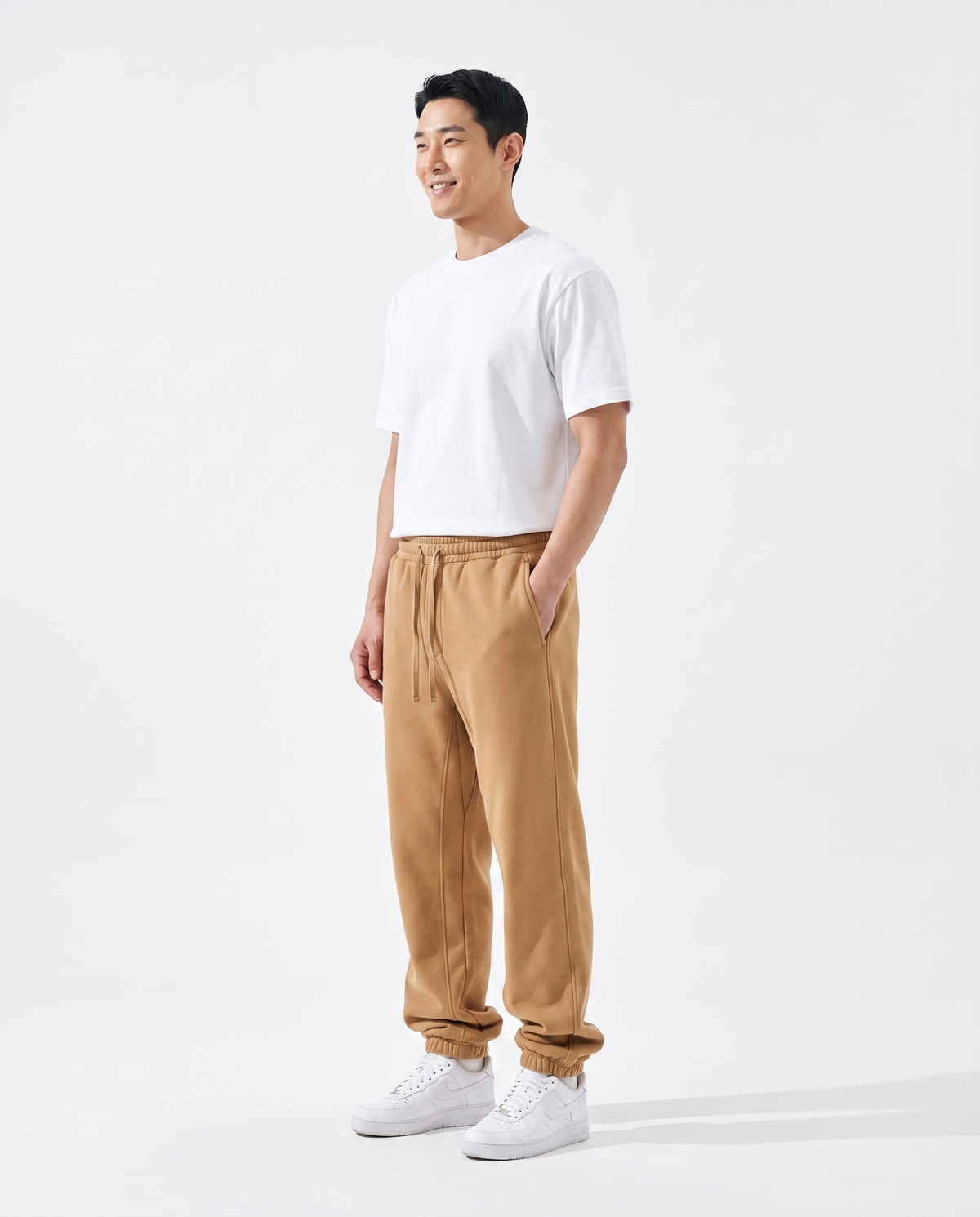 The Heavy Sweatpant in camel, side view